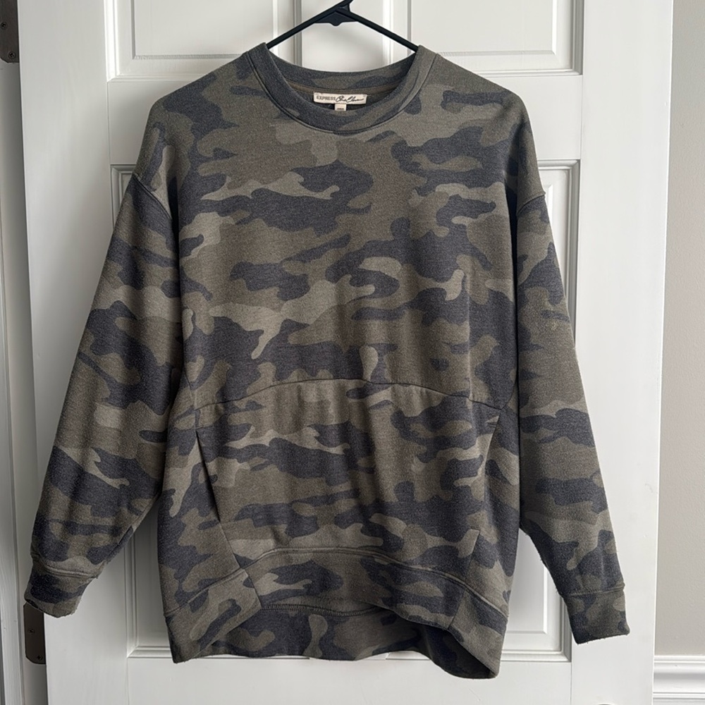 Express One Eleven Sweatshirt - Camo - XS